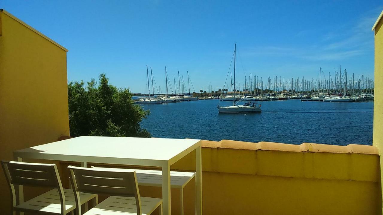 En Bord De Mer Груисан Екстериор снимка